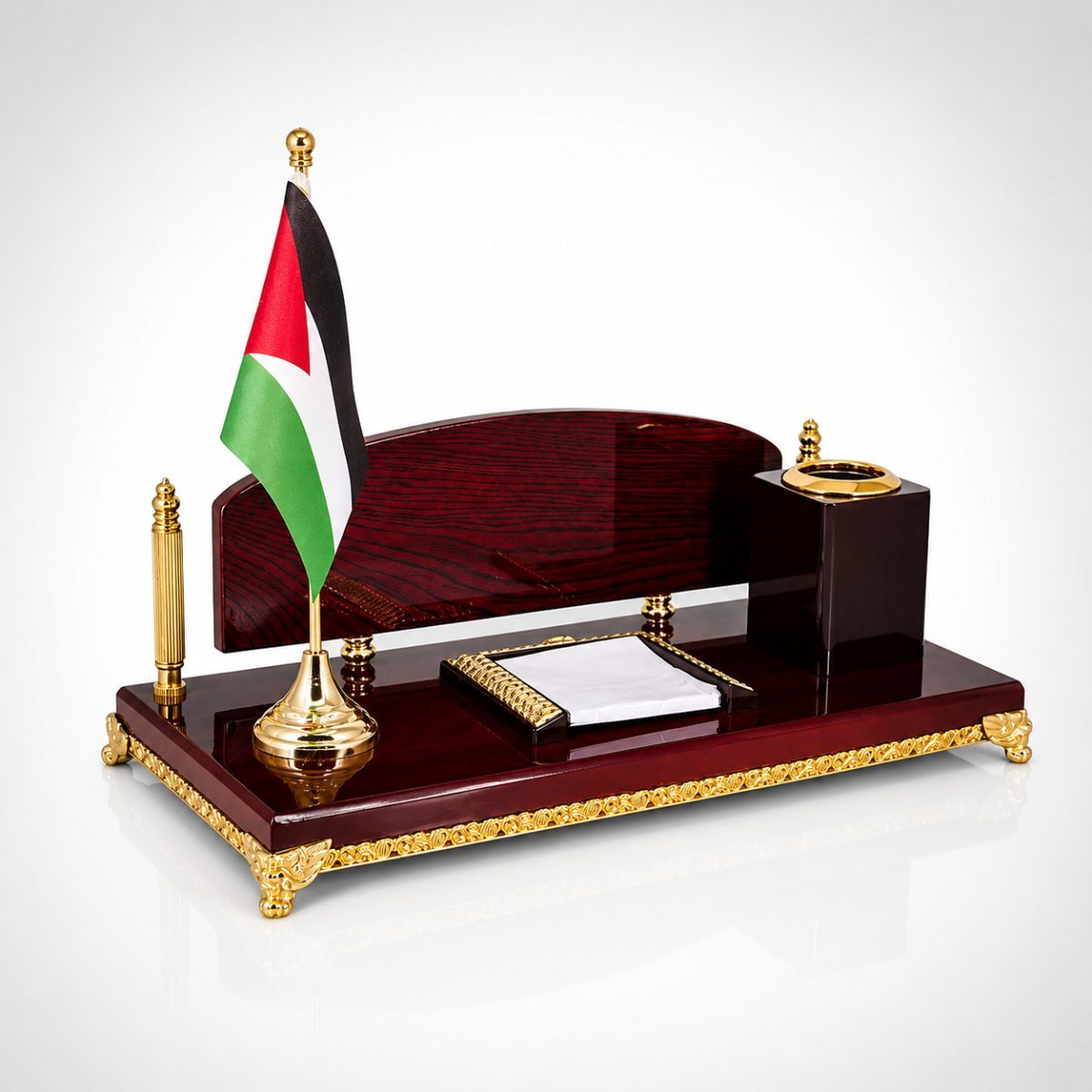 لوحات أسمية 